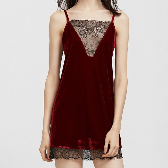 🔴LAST ONE🔴🌿VELVET DRESS🌿 - Picture 2 of 5